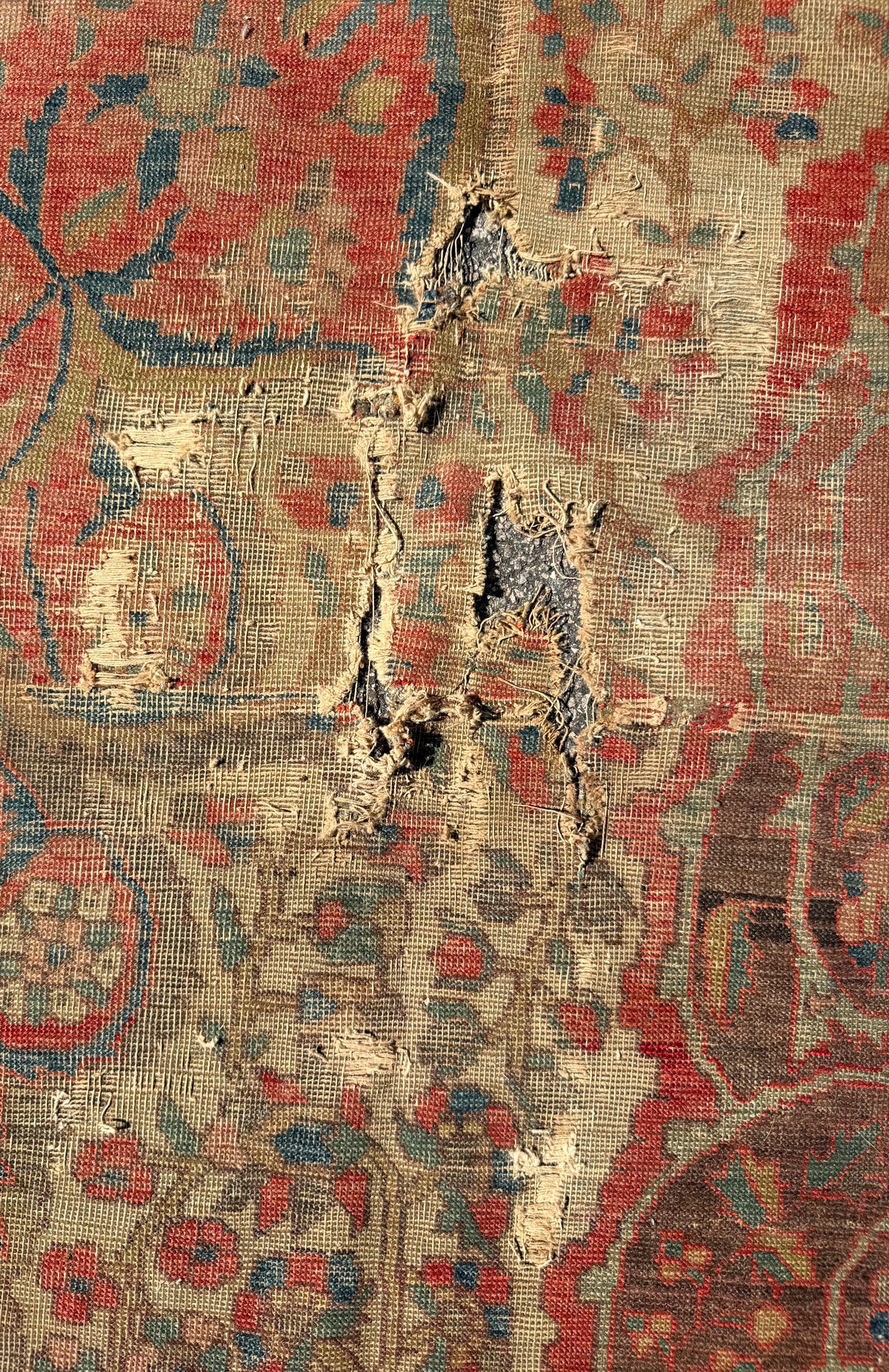 MANSION SIZED, ANTIQUE PERSIAN FARAHAN HAND KNOTTED RUG, DISTRESSED, 10.7 x 17.4 (323cm x 528cm)