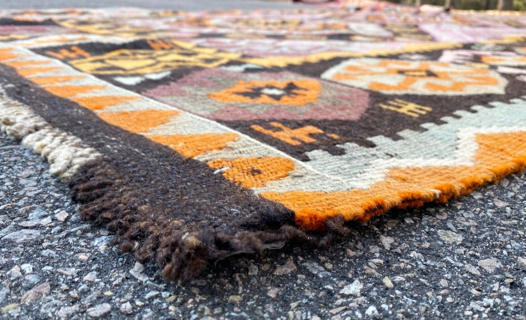VINTAGE SIGNED, QASHQAI KILIM HAND KNOTTED RUNNER, DISTRESSED, 5.6 x 13.9 (168cm x 419cm)