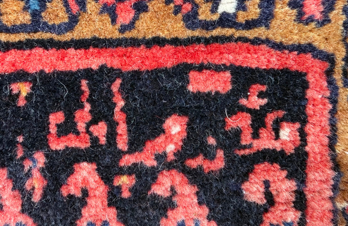 VINTAGE SIGNED PERSIAN SARABAND MIR HAND KNOTTED RUNNER, 2.5 x 9.5 (74cm x 287cm)