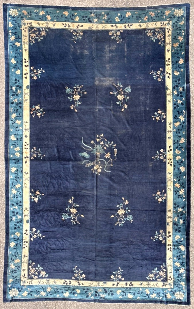 MANSION ANTIQUE CHINESE ART DECO HAND-KNOTTED RUG, INDIGO FIELD, MINIMALIST OPEN DESIGN, 1920S, 12.1 x 19.6 (368cm x 594cm)