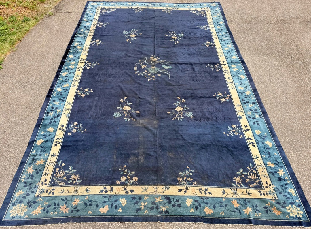 MANSION ANTIQUE CHINESE ART DECO HAND-KNOTTED RUG, INDIGO FIELD, MINIMALIST OPEN DESIGN, 1920S, 12.1 x 19.6 (368cm x 594cm)