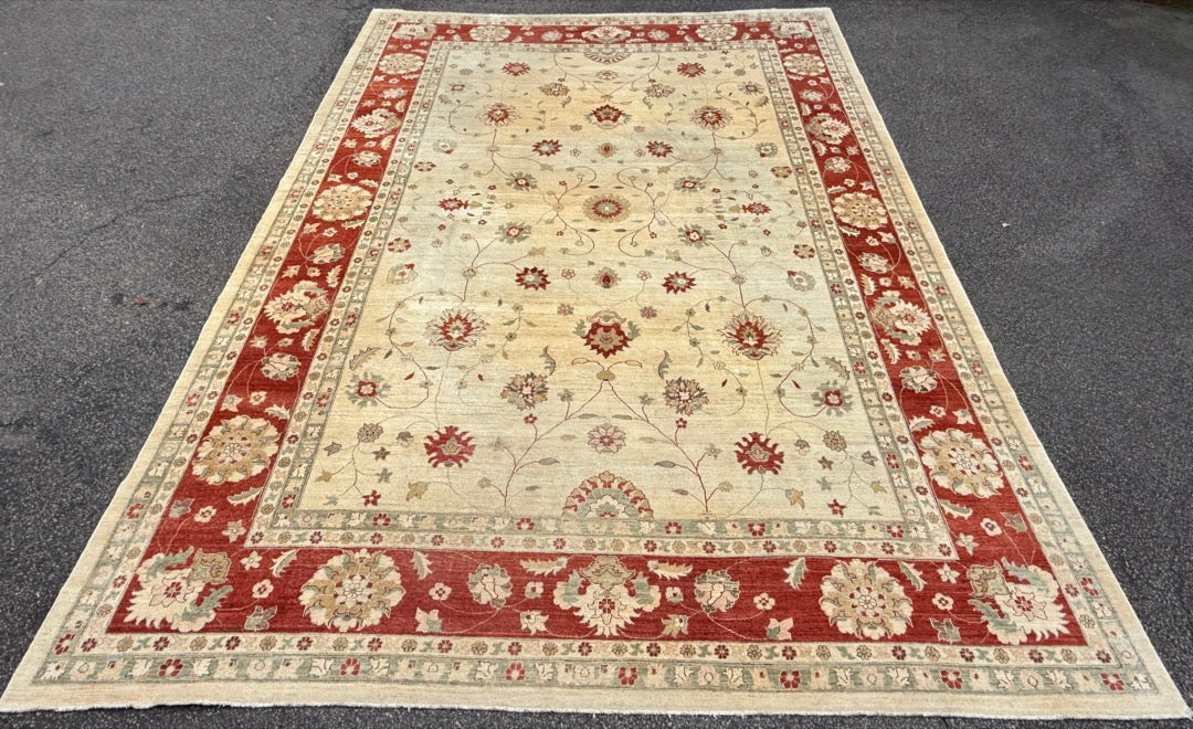 MANSION SIZED OUSHAK HAND KNOTTED RUG, 12.1 x 17.7 (368cm x 536cm)