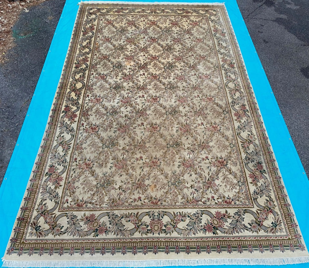 MANSION SIZED TABRIZ HAND KNOTTED RUG WITH 300+ KPSI, 10.0 x 17.0 (305cm x 518cm)