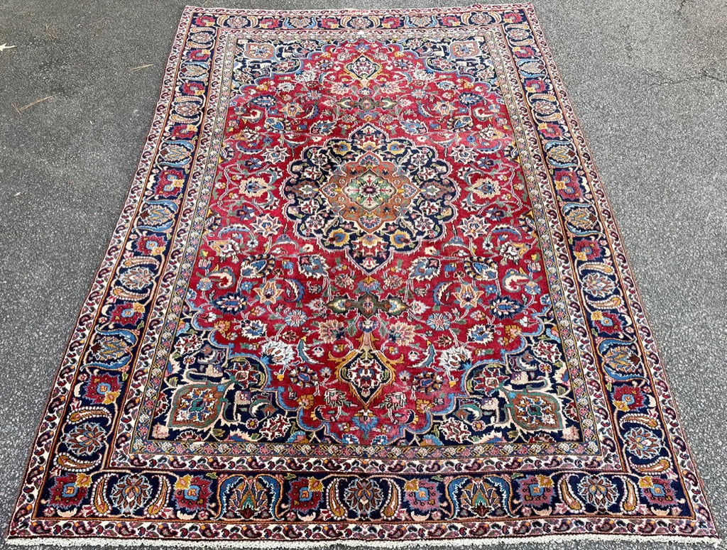 ANTIQUE SIGNED PERSIAN MASHAD HAND KNOTTED RUG, 6.3 x 9.4 (191cm x 284cm)