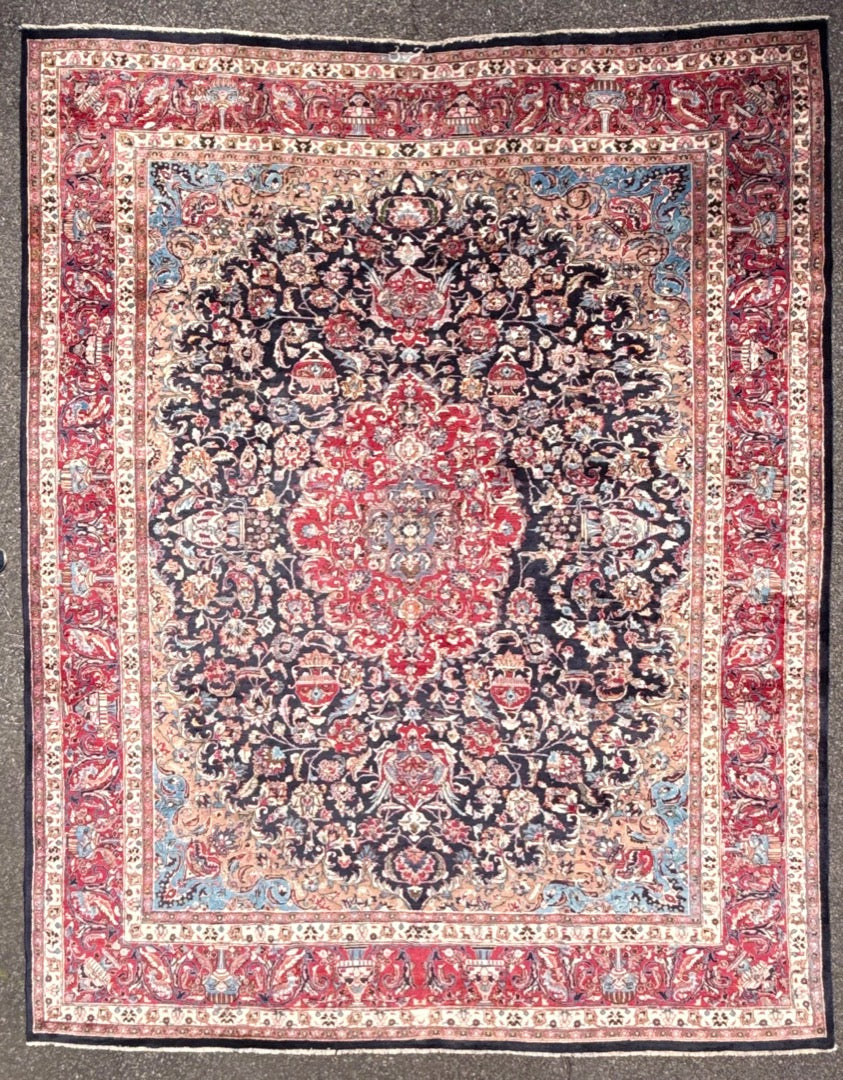 SIGNED PERSIAN KASHAN PICTORIAL HAND KNOTTED RUG, 9.8 x 12.3 (295cm x 373cm)