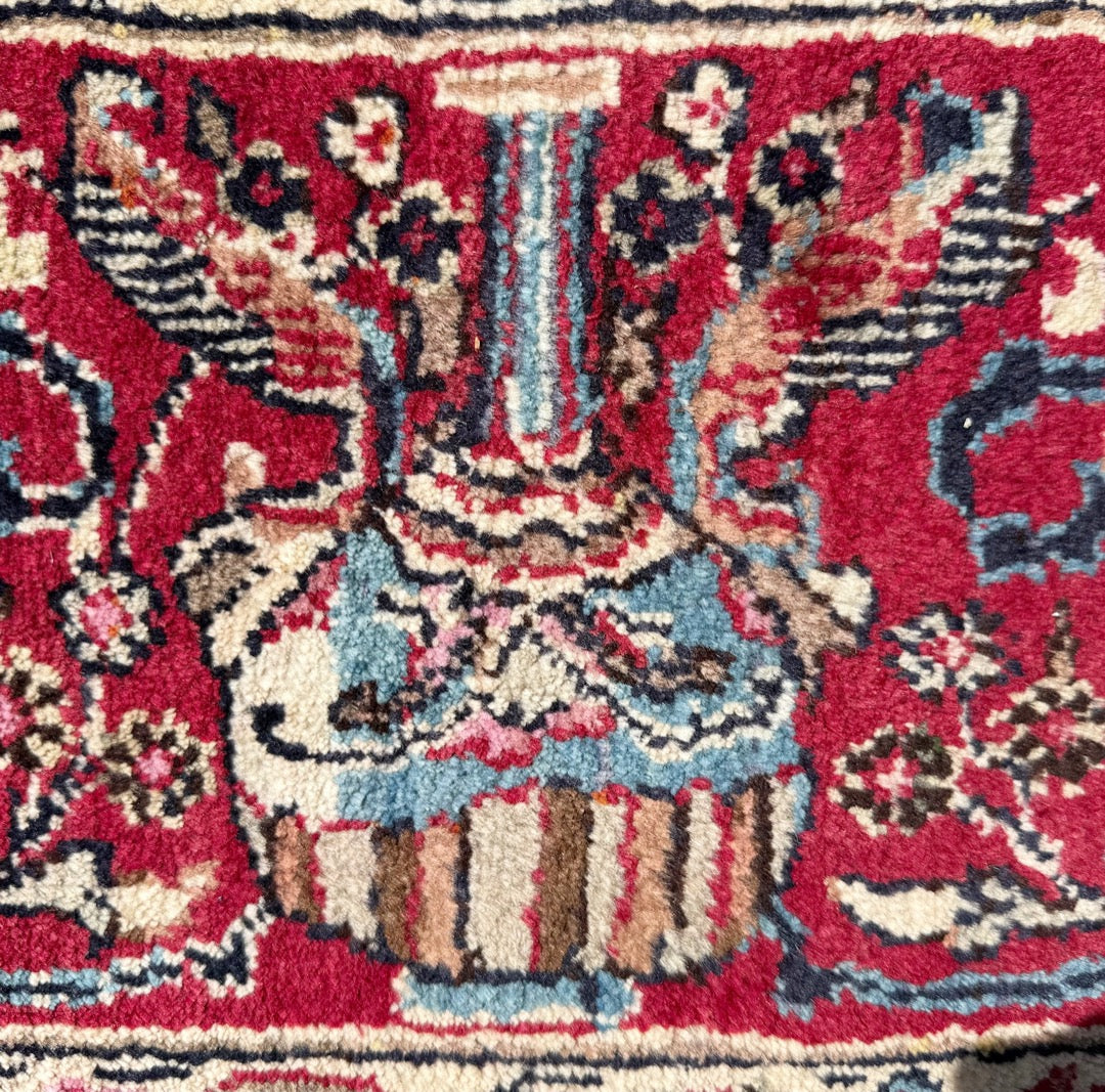 SIGNED PERSIAN KASHAN PICTORIAL HAND KNOTTED RUG, 9.8 x 12.3 (295cm x 373cm)
