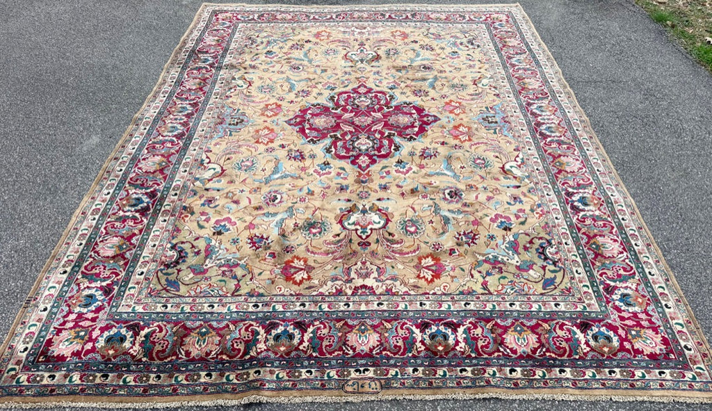 VINTAGE PERSIAN TABRIZ HAND KNOTTED RUG WITH CARTOUCHE, 9.7 x 12.5 (292cm x 378cm)