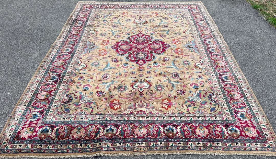 VINTAGE PERSIAN TABRIZ HAND KNOTTED RUG WITH CARTOUCHE, 9.7 x 12.5 (292cm x 378cm)