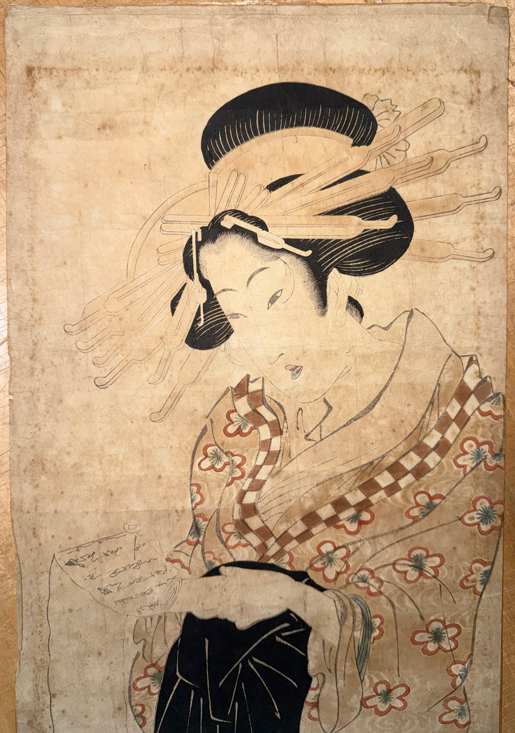 RARE EDO PERIOD KIKUGAWA EIZAN (1787–1867) ORIGINAL JAPANESE WOODBLOCK PRINT, KAKEMONO-E VERTICAL DIPTYCH OF A COURTESAN READING A LETTER WITH COA, 18IN x 42IN (46cm x 107cm)