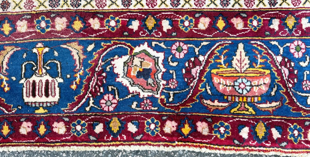 VINTAGE PERSIAN KERMAN HAND KNOTTED RUG, 9.3 x 12.0 (282cm x 366cm)