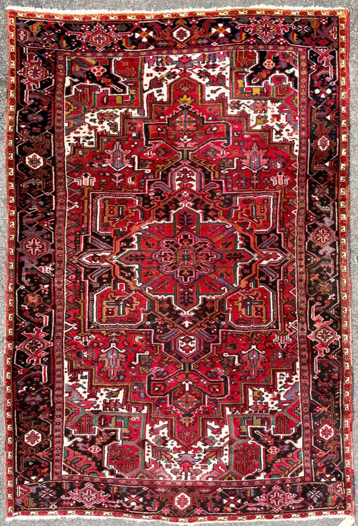 VINTAGE PERSIAN HERIZ HAND KNOTTED RUG, 7.9 x 11.3 (236cm x 343cm)