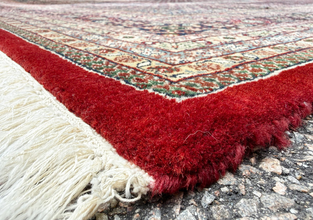 VINTAGE PERSIAN MAHI HAND KNOTTED RUG, 8.11 x 12.4 (272cm x 376cm)