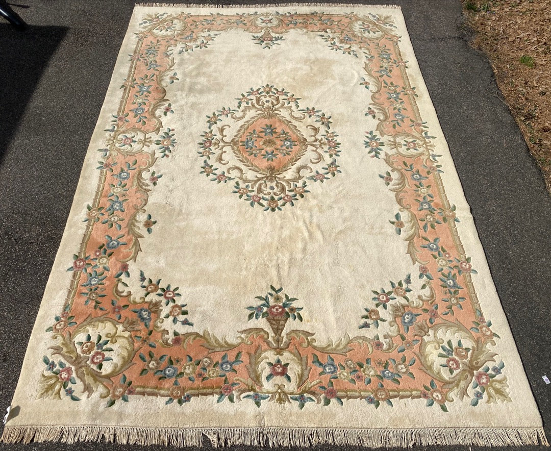 MANSION SIZE FRENCH STYLE AUBUSSON HAND KNOTTED RUG, 11.2 x 16.8 (340cm x 508cm)