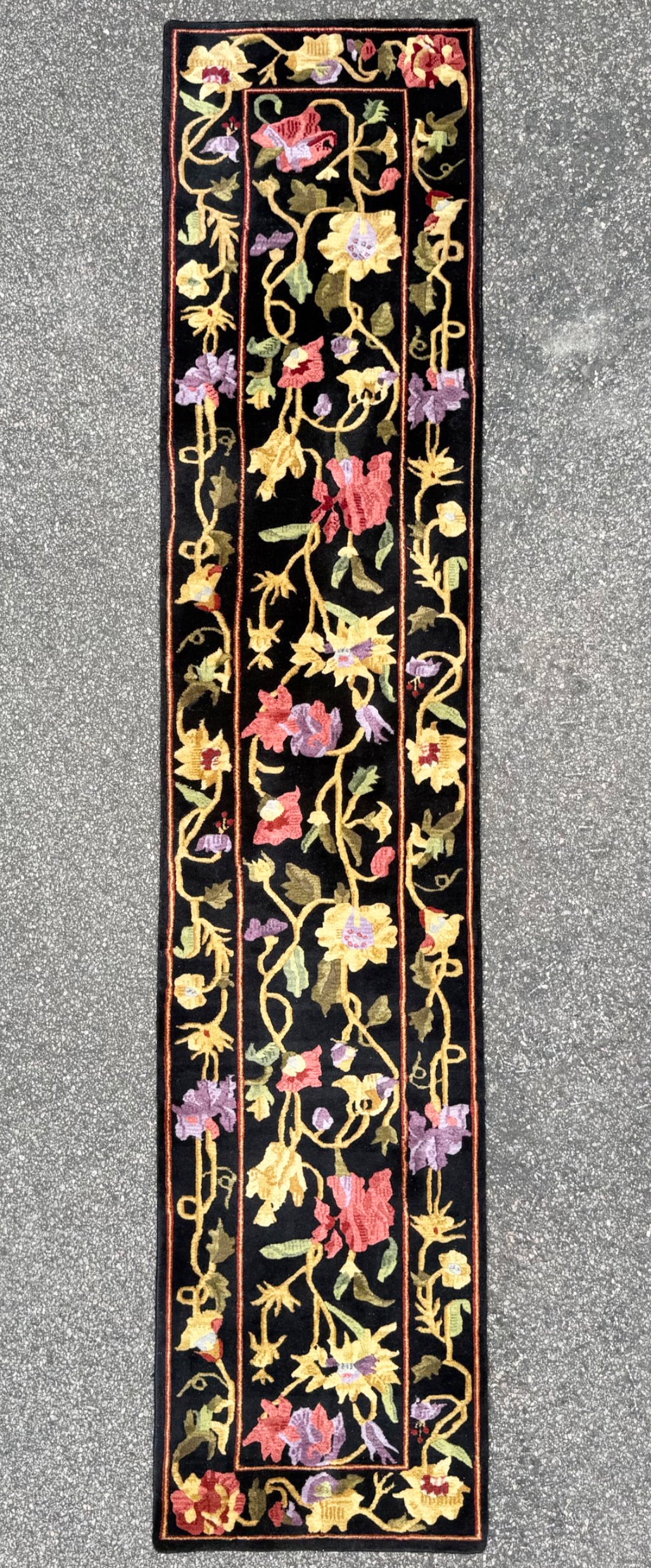 SAVONNERIE STYLE HAND KNOTTED RUNNER, 2.7 x 11.11 (79cm x 363cm)