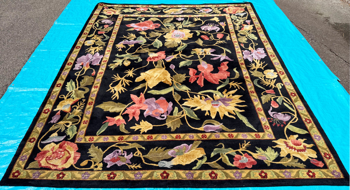 SAVONNERIE STYLE HAND KNOTTED RUG, 8.9 x 10.10 (267cm x 330cm)