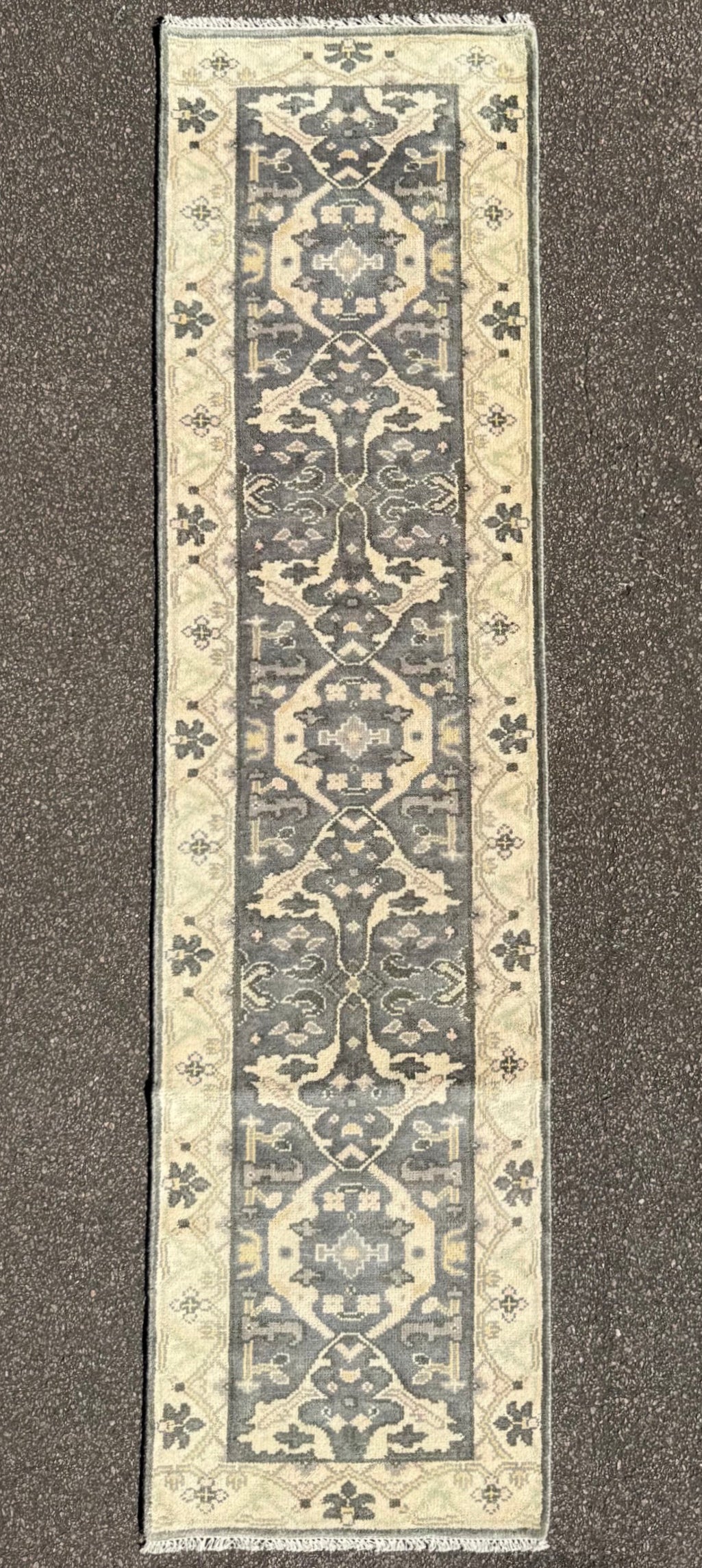 OUSHAK HAND KNOTTED RUNNER, NEW, 2.6 x 10.0 (76cm x 305cm)