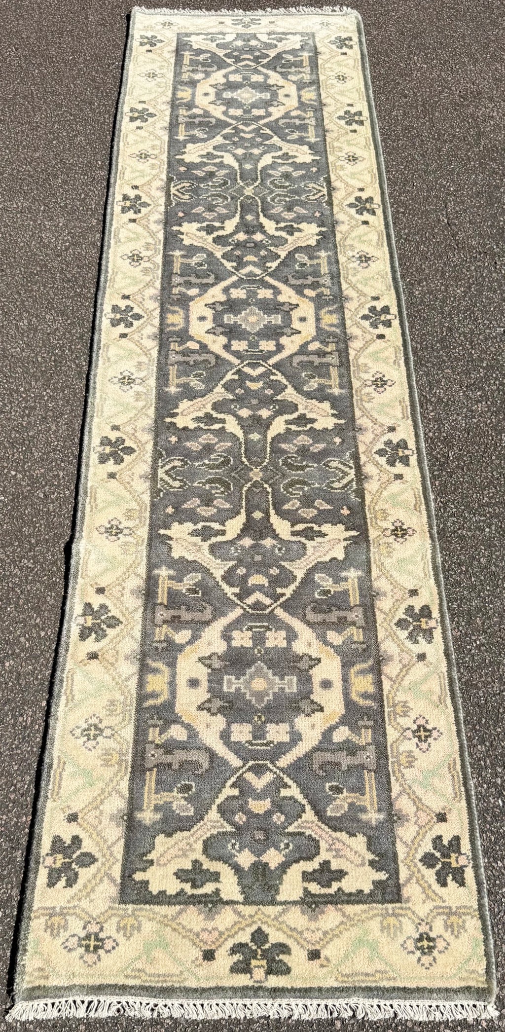 OUSHAK HAND KNOTTED RUNNER, NEW, 2.6 x 10.0 (76cm x 305cm)