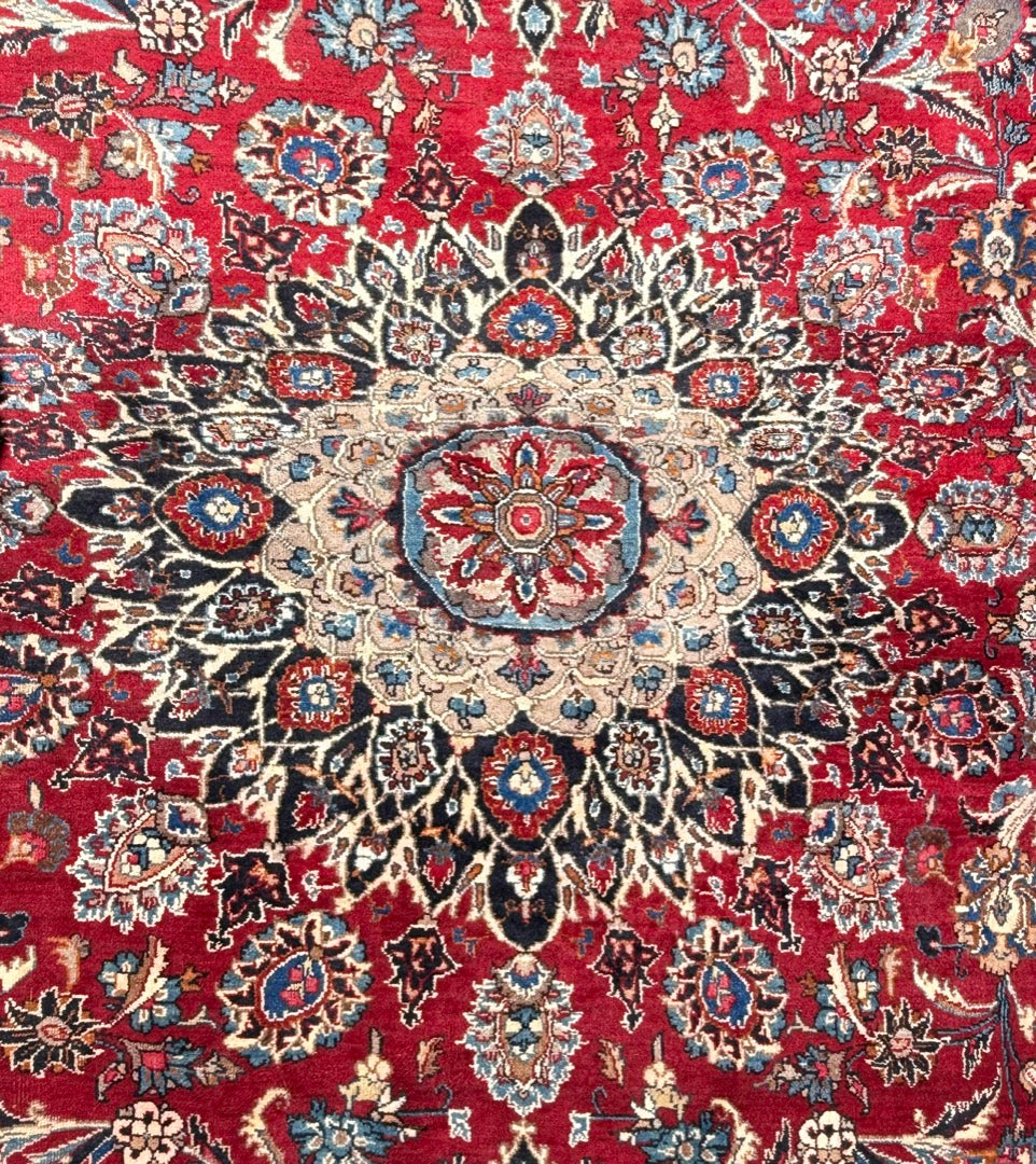 VINTAGE PERSIAN MASHAD HAND KNOTTED RUG, 9.7 x 13.0 (292cm x 396cm)