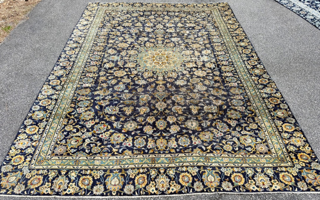 ANTIQUE PERSIAN KASHAN HAND KNOTTED RUG, 9.0 x 12.2 (274cm x 371cm)