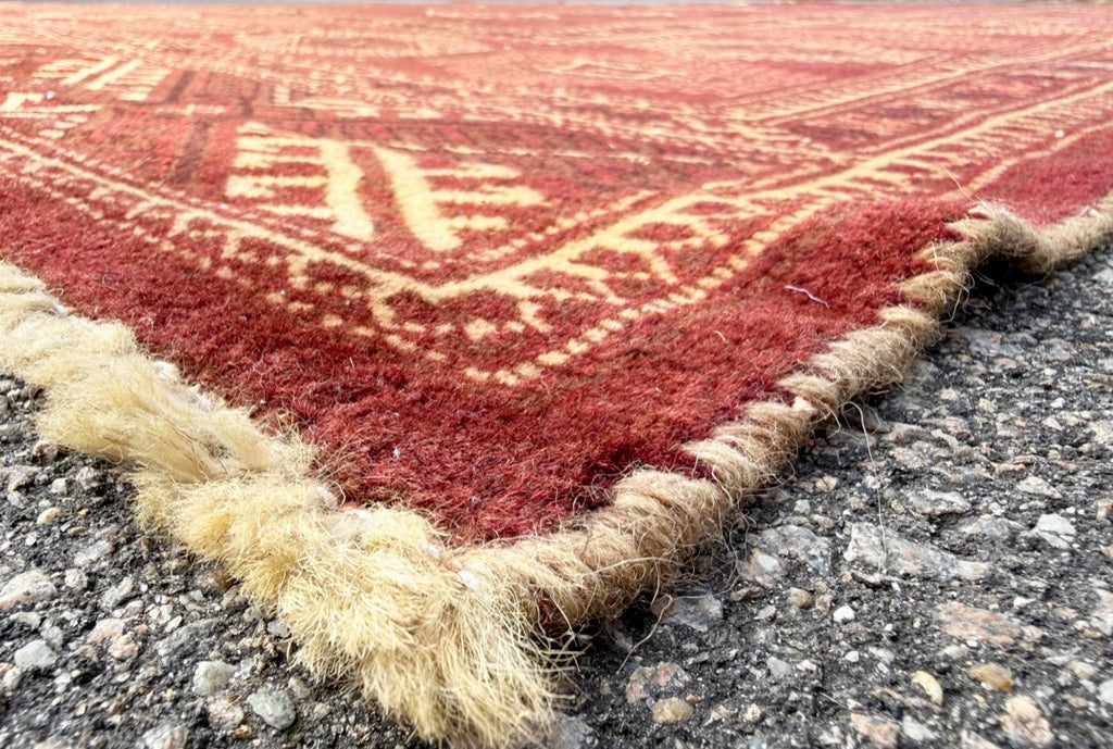 VINTAGE BUKHARA HAND KNOTTED RUG, 8.0 x 12.3 (244cm x 373cm)