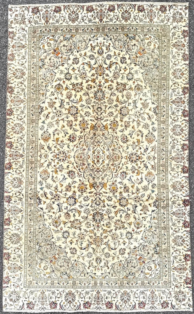 VINTAGE PERSIAN NAIN HAND KNOTTED RUG, 5.6 x 9.2 (137cm x 279cm)