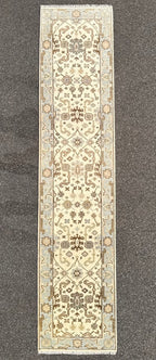 OUSHAK HAND KNOTTED RUNNER, NEW, 2.7 x 11.8 (79cm x 356cm)