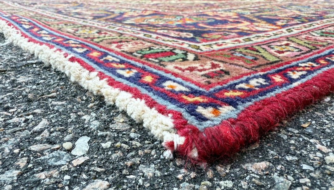 ANTIQUE PERSIAN HERIZ HAND KNOTTED RUG, 8.5 x 11.0 (257cm x 335cm)