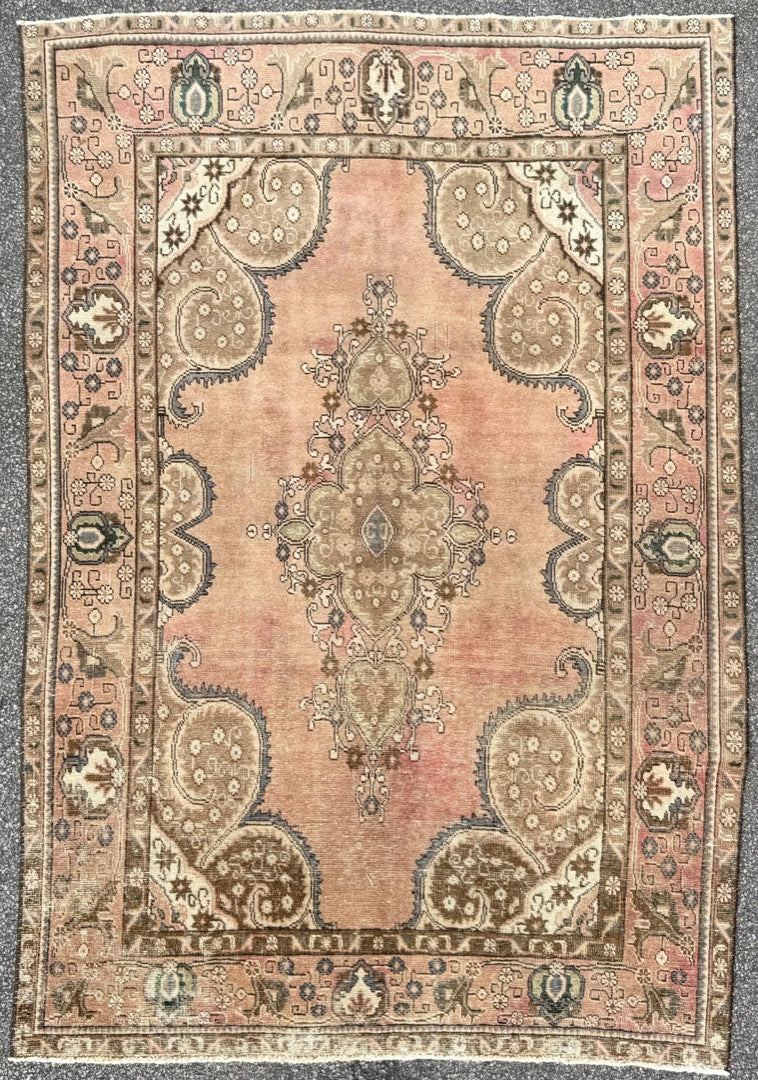 ANTIQUE PERSIAN TABRIZ HAND KNOTTED RUG, 6.6 x 9.4 (198cm x 284cm)