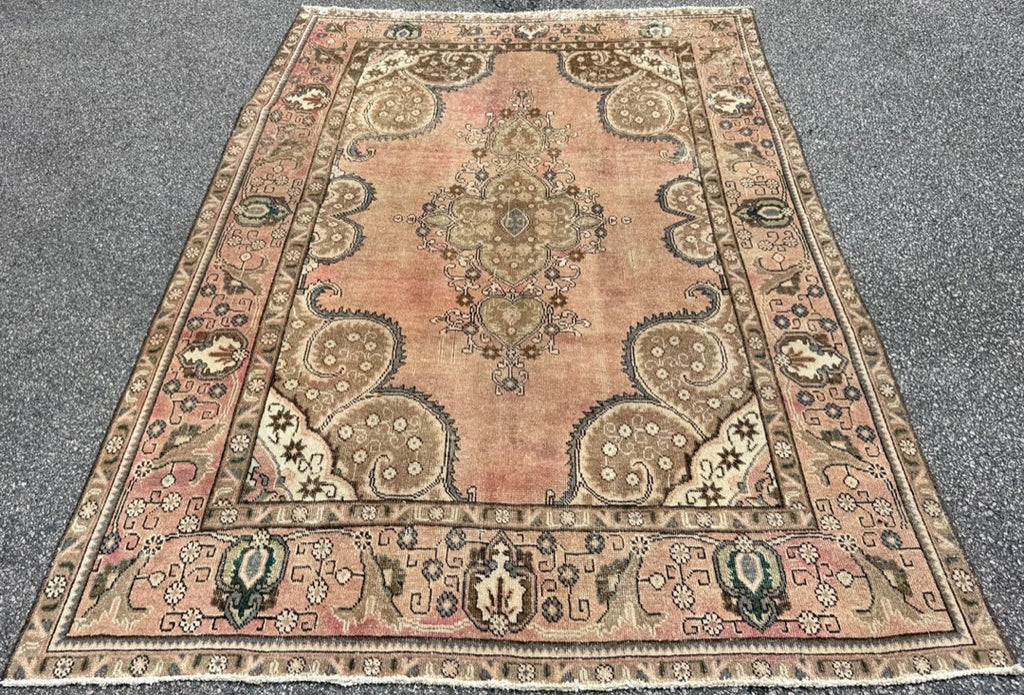 ANTIQUE PERSIAN TABRIZ HAND KNOTTED RUG, 6.6 x 9.4 (198cm x 284cm)
