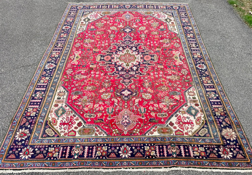 VINTAGE PERSIAN HERIZ HAND KNOTTED RUG, 8.2 x 11.3 (249cm x 343cm)