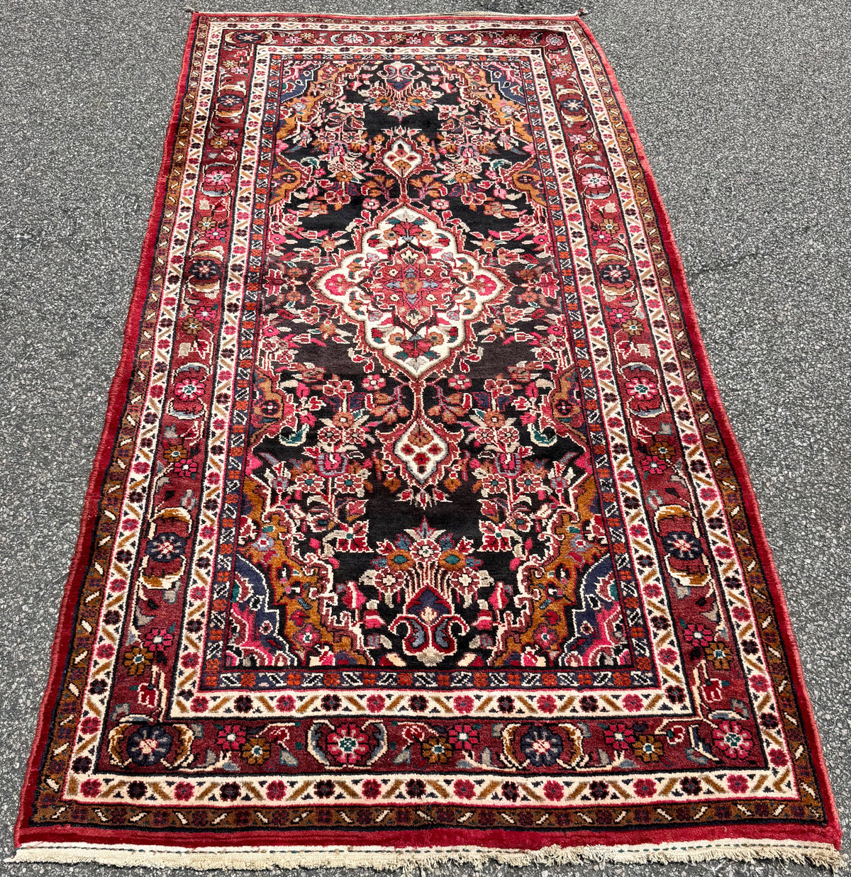 ANTIQUE PERSIAN HERIZ HAND KNOTTED RUG, 4.6 x 9.0 (137cm x 274cm)